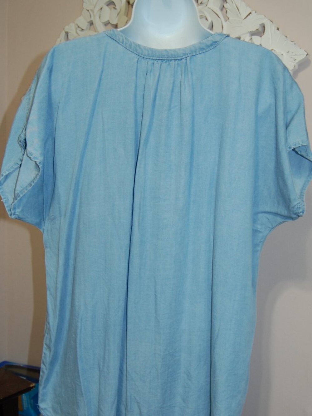 Blue chambray top - Picture 6 of 8